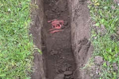 Ruční hledání stávajících inženýrských sítí před realizací