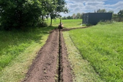 Liniová drážka půdní rýhovací frézou