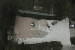 Roztažení nového materiálu po ploše